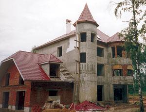 Поэтапное строительство дома из пенобетона по частям