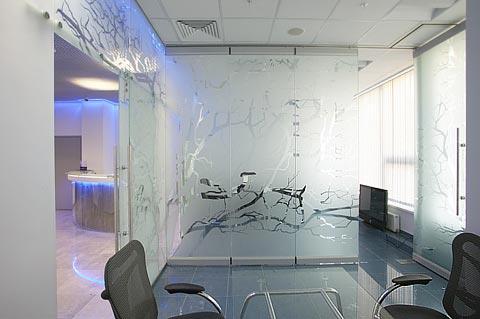 Цельностеклянные перегородки NAYADA-Crystal