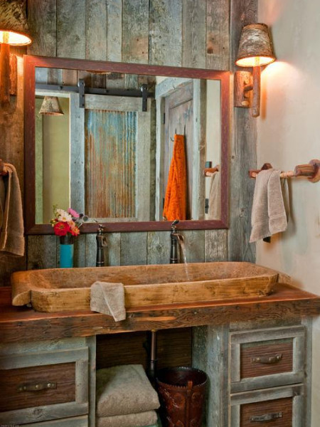 Ванная комната в деревянном доме: фото